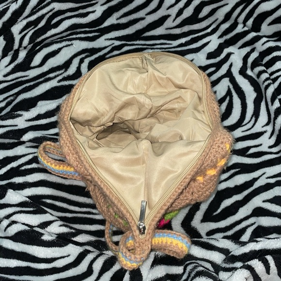 Crochet Cross Purse - Picture 3 of 3